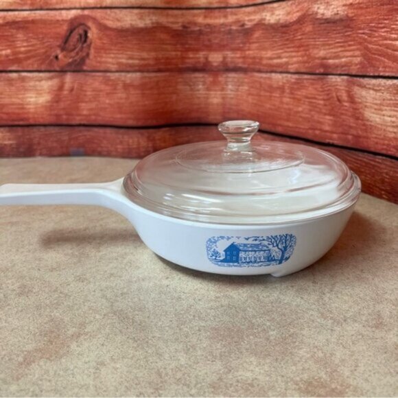 Corning Amana Radarware Microwave Browning Skillet Blue Colonial House - Picture 1 of 10
